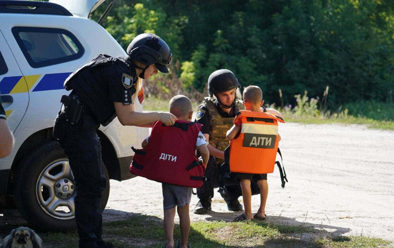 Обов’язкова евакуація на Дніпропетровщині: з 10 сіл вивезуть сотні дітей