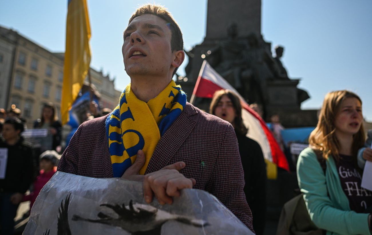 “Вибух” дезінформації в Польщі: як РФ намагається посварити Варшаву та Київ